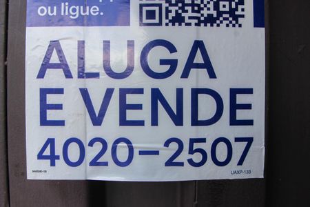 Casa à venda com 50m², 2 quartos e sem vaga Casa à venda com 50m², 2 quartos e sem vagaPlaquinha Instalada