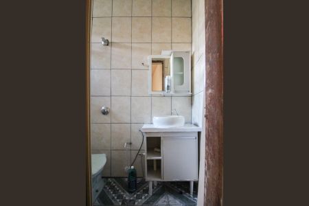 Casa à venda com 50m², 2 quartos e sem vaga Casa à venda com 50m², 2 quartos e sem vagaBanheiro da Suíte