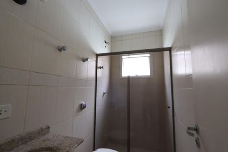 Casa à venda com 120m², 3 quartos e 2 vagasBanheiro Social