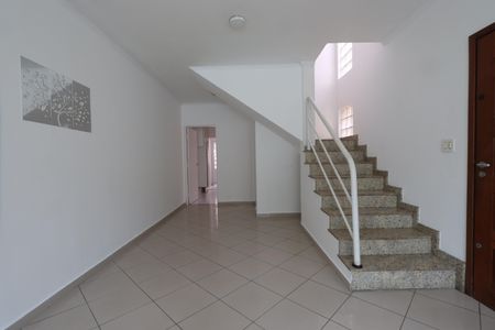 Sala de casa à venda com 3 quartos, 120m² em Vila Zelina, São Paulo