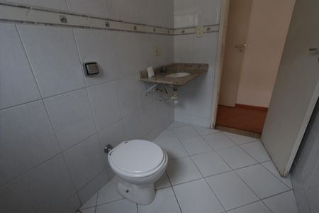 Casa à venda com 120m², 3 quartos e 2 vagasBanheiro da Suíte