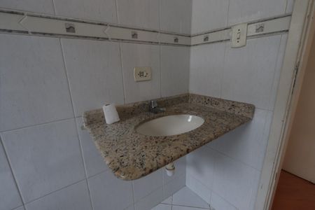 Casa à venda com 120m², 3 quartos e 2 vagasBanheiro da Suíte