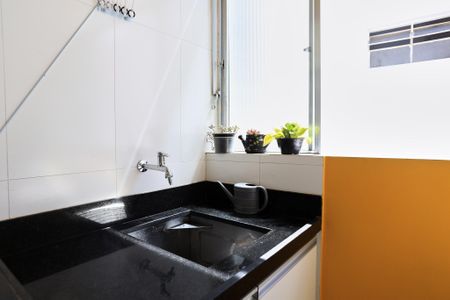 Apartamento à venda com 54m², 2 quartos e 1 vagaCozinha e Área de Serviço