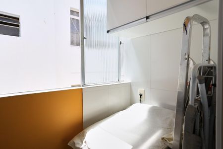 Apartamento à venda com 54m², 2 quartos e 1 vagaCozinha e Área de Serviço