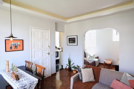 Sala de apartamento à venda com 2 quartos, 54m² em Sagrada Família, Belo Horizonte
