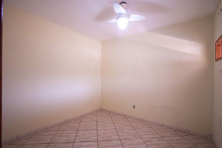 Quarto 1 de casa para alugar com 2 quartos, 80m² em Porto Novo, São Gonçalo