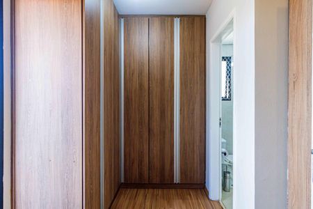 Suite de apartamento para alugar com 2 quartos, 124m² em Parque Ipe, São Paulo