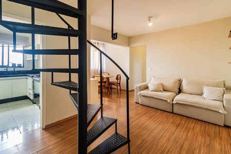 Sala de apartamento para alugar com 2 quartos, 124m² em Parque Ipe, São Paulo