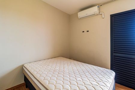 Suite de apartamento para alugar com 2 quartos, 124m² em Parque Ipe, São Paulo