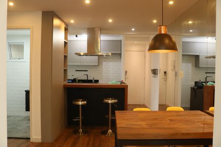 Apartamento à venda com 68m², 2 quartos e 1 vagaSala