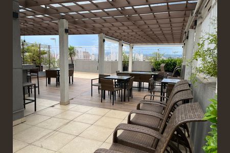 Apartamento à venda com 68m², 2 quartos e 1 vaga Apartamento à venda com 68m², 2 quartos e 1 vagaCobertura