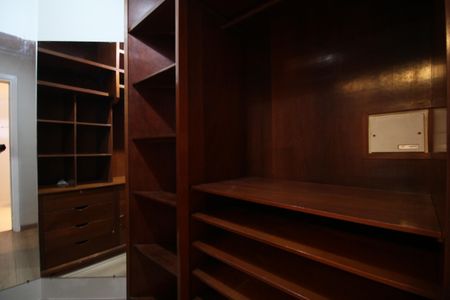 Apartamento para alugar com 150m², 3 quartos e 3 vagasClost Suíte Master