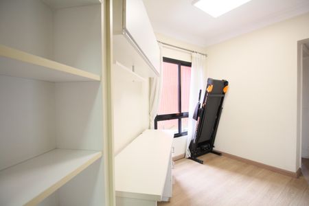 Apartamento para alugar com 150m², 3 quartos e 3 vagasEscritório