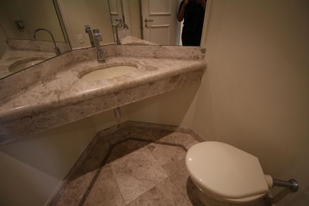 Apartamento para alugar com 150m², 3 quartos e 3 vagasLavabo