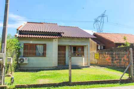 Casa à venda com 100m², 3 quartos e 3 vagasFachada