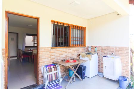 Casa à venda com 100m², 3 quartos e 3 vagasÁrea externa