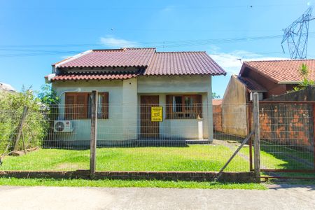 Casa à venda com 100m², 3 quartos e 3 vagasFachada