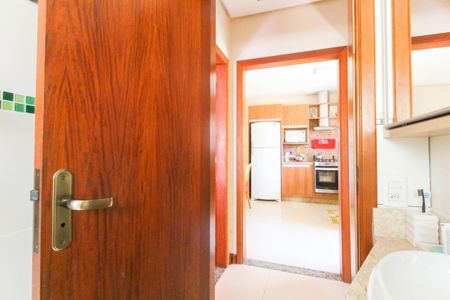 Casa à venda com 100m², 3 quartos e 3 vagasBanheiro