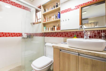 Casa à venda com 100m², 3 quartos e 3 vagasBanheiro da Suíte