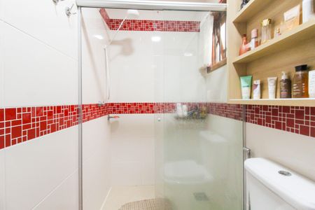 Casa à venda com 100m², 3 quartos e 3 vagasBanheiro da Suíte