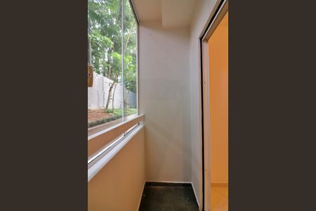 Sala Sacada  de apartamento para alugar com 2 quartos, 56m² em Bairro dos Casa, São Bernardo do Campo