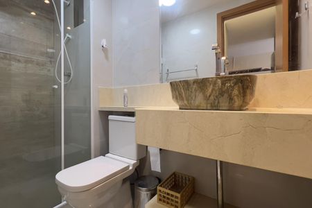 Banheiro de kitnet/studio para alugar com 1 quarto, 37m² em Centro, Guarulhos