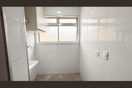 Apartamento à venda com 60m², 3 quartos e 1 vagaÁrea de Serviço