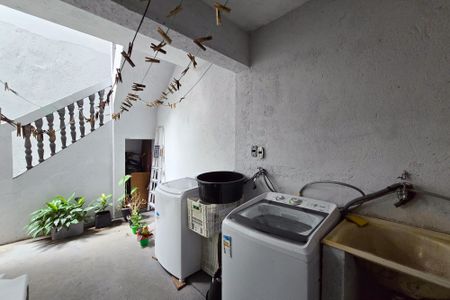 Casa à venda com 120m², 4 quartos e 2 vagasÁrea de Serviço