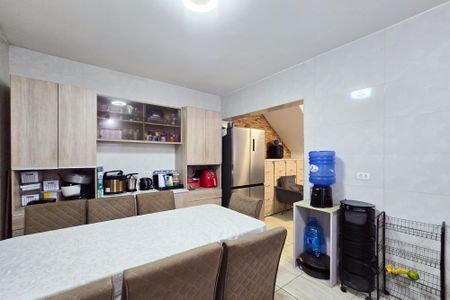 Casa à venda com 120m², 4 quartos e 2 vagasCozinha