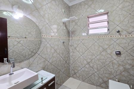 Casa à venda com 120m², 4 quartos e 2 vagasBanheiro Social