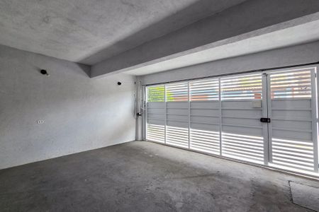 Casa à venda com 120m², 4 quartos e 2 vagasGaragem