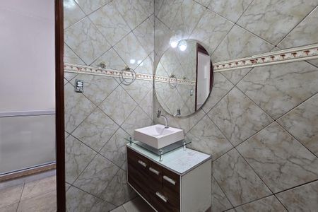 Casa à venda com 120m², 4 quartos e 2 vagasBanheiro Social