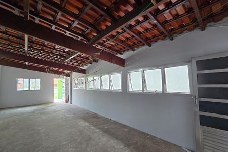 Casa à venda com 120m², 4 quartos e 2 vagasÁrea  - Churrasqueira