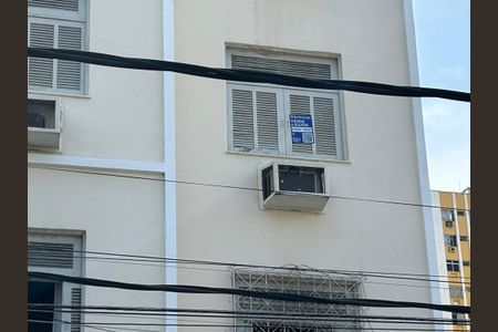 Apartamento à venda com 59m², 2 quartos e 1 vagaFachada + plaquinha