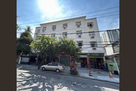 Apartamento à venda com 59m², 2 quartos e 1 vagaFachada