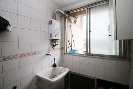 Apartamento para alugar com 68m², 2 quartos e 1 vagaÁrea de Serviço