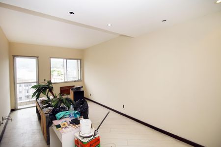 Sala de apartamento para alugar com 2 quartos, 68m² em Penha Circular, Rio de Janeiro