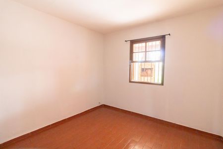 Casa para alugar com 2 quartos, 110m² em Jardim Ivana, São Paulo