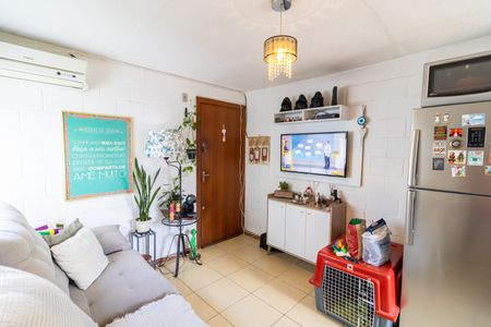 Sala de apartamento para alugar com 2 quartos, 42m² em Campo Novo, Porto Alegre