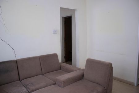 Sala de casa à venda com 3 quartos, 165m² em Santa Tereza, Belo Horizonte