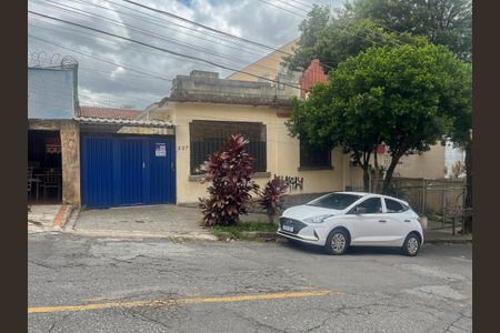 Casa à venda com 165m², 3 quartos e 4 vagasFachada