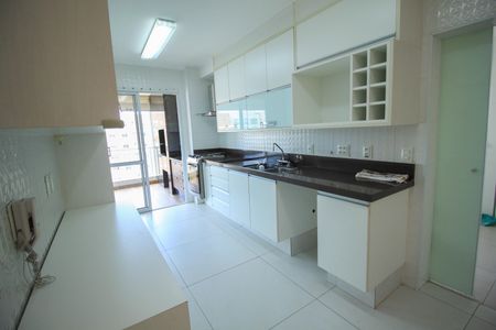 Apartamento à venda com 141m², 3 quartos e 2 vagas