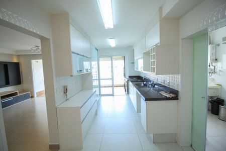 Apartamento à venda com 141m², 3 quartos e 2 vagas