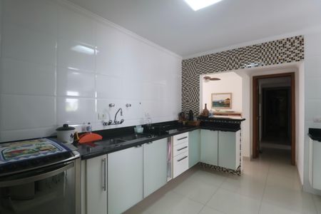 Apartamento para alugar com 114m², 3 quartos e 2 vagasCozinha