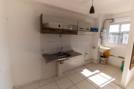 Sala e Cozinha  de apartamento para alugar com 2 quartos, 48m² em Maria Paula, São Gonçalo