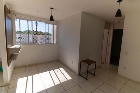 Sala e Cozinha  de apartamento para alugar com 2 quartos, 48m² em Maria Paula, São Gonçalo