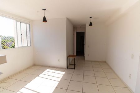 Sala e Cozinha  de apartamento para alugar com 2 quartos, 48m² em Maria Paula, São Gonçalo