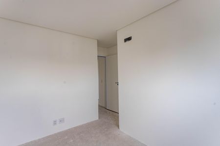 Apartamento à venda com 130m², 3 quartos e 3 vagas Apartamento à venda com 130m², 3 quartos e 3 vagasQuarto 2 - suíte