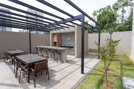 Apartamento à venda com 130m², 3 quartos e 3 vagas Apartamento à venda com 130m², 3 quartos e 3 vagasÁrea comum - Churrasqueira