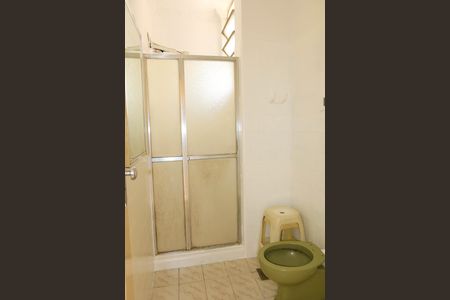 Apartamento para alugar com 65m², 2 quartos e sem vagaBanheiro